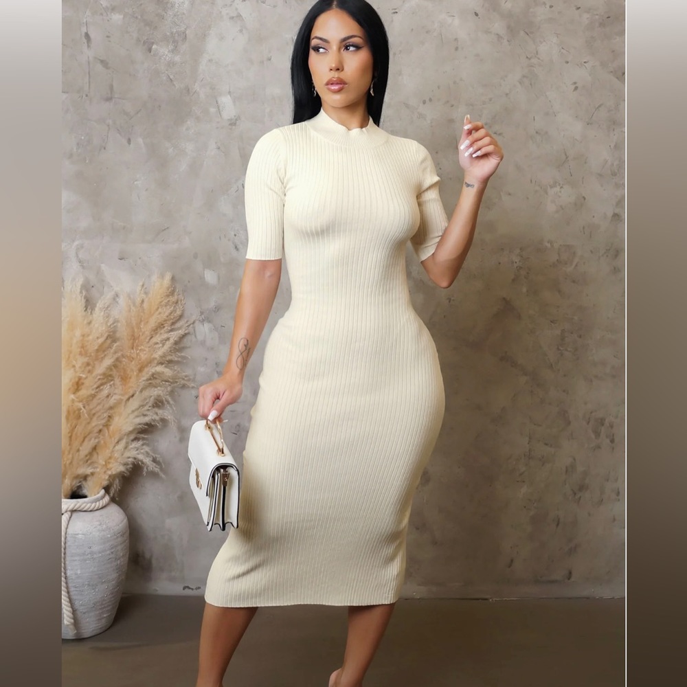 Big sale 🚨ALLURE MIDI DRESS
